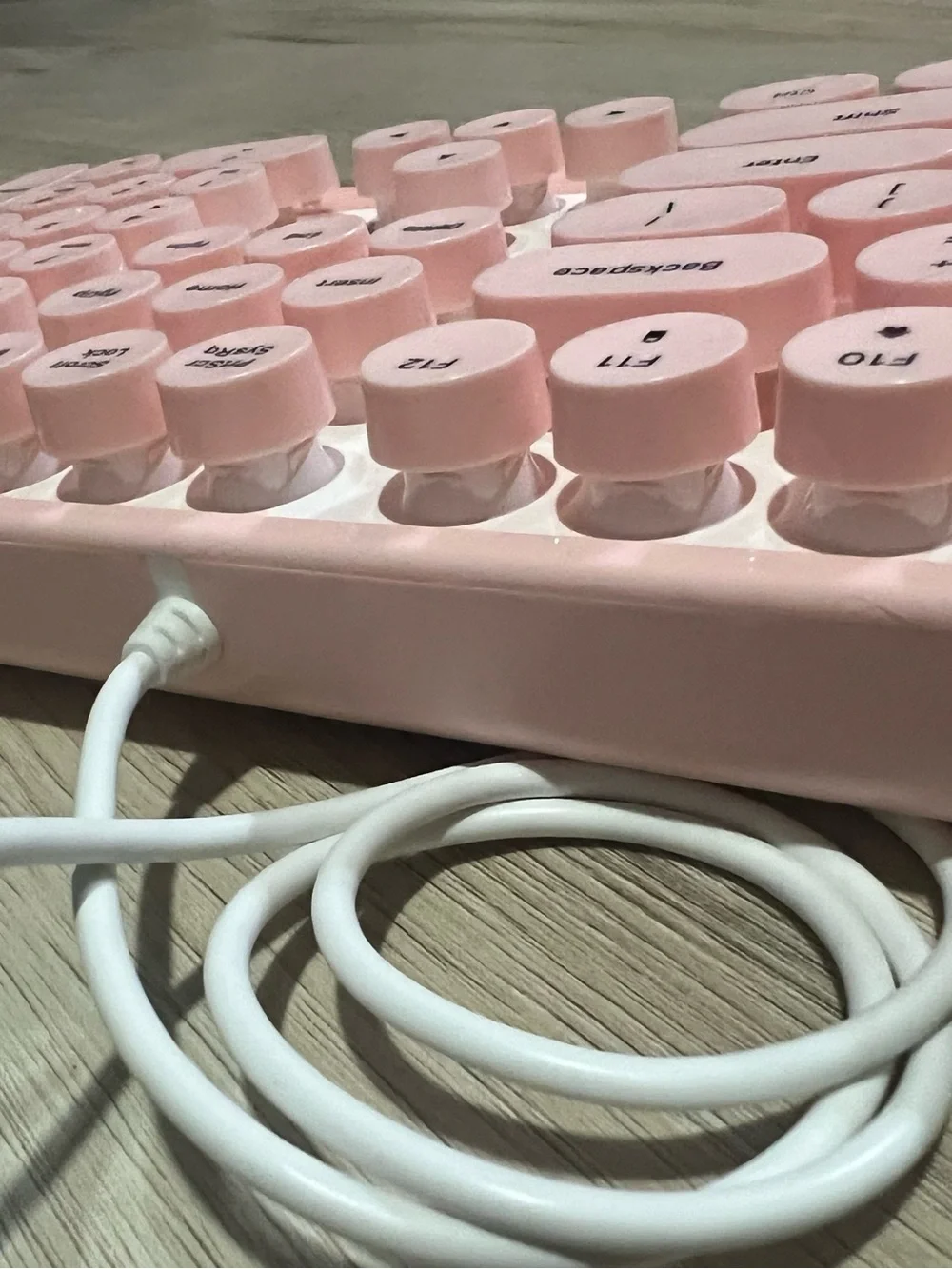 Mofii Creamy keyboard In Pink